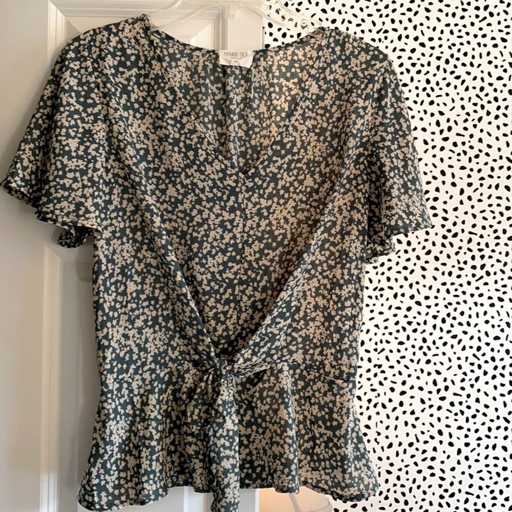 Medium Patterned Blouse